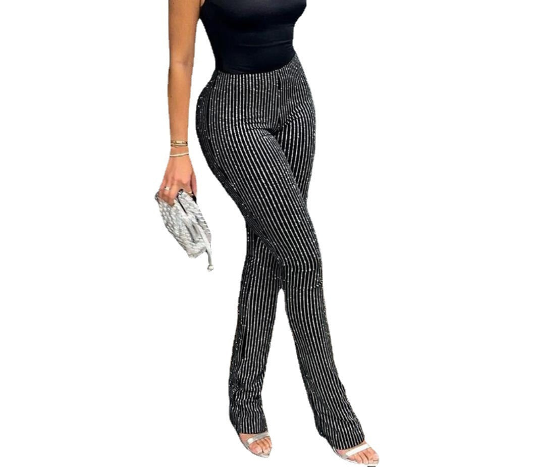 Setzen Sie ein Statement mit diesen funkelnden Strass-Leggings!