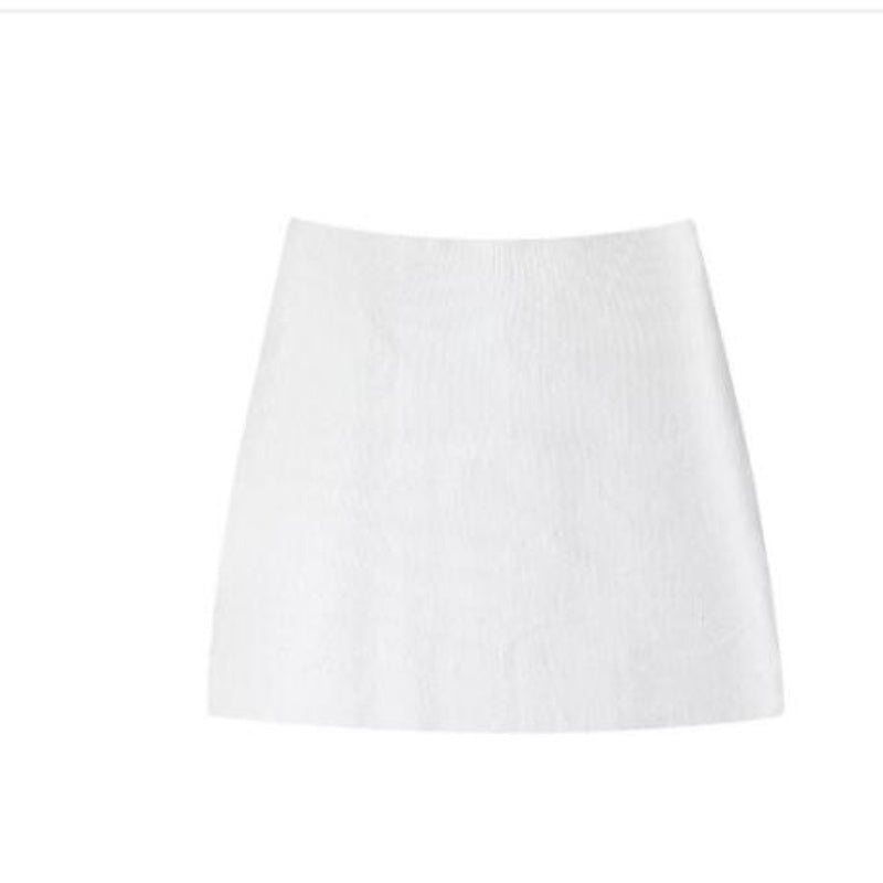 Verleihen Sie Ihrem Look mit unserem Damen-Strickmantel mit V-Ausschnitt eine zeitlose Eleganz